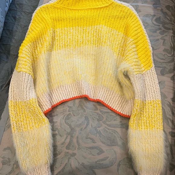 Free People Sunbrite Mock Neck Sweater NWT - Picture 4 of 5